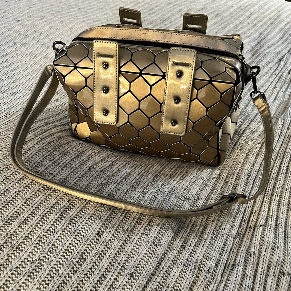 Chic Gold Geometric Crossbody Bag